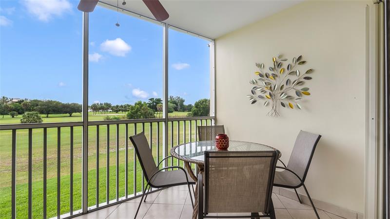 Image 26 of 27 For 2950 Palm Aire Dr  206
