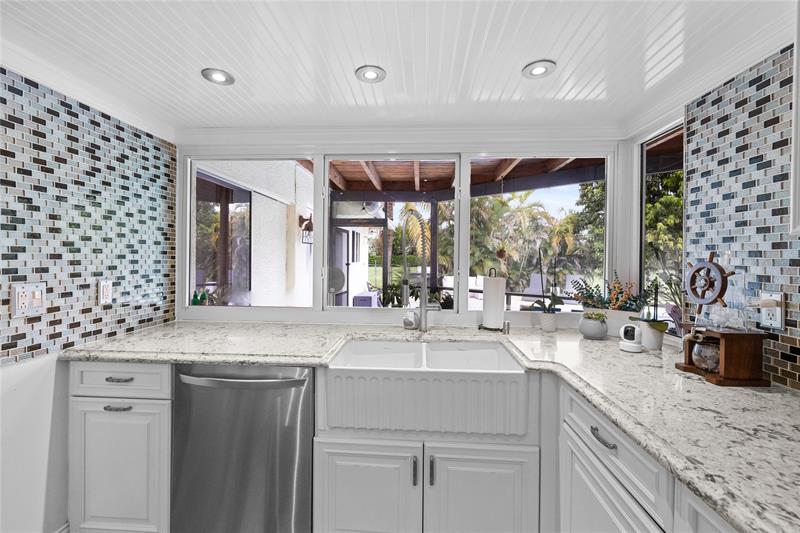 Image 10 of 48 For 8405 38th St