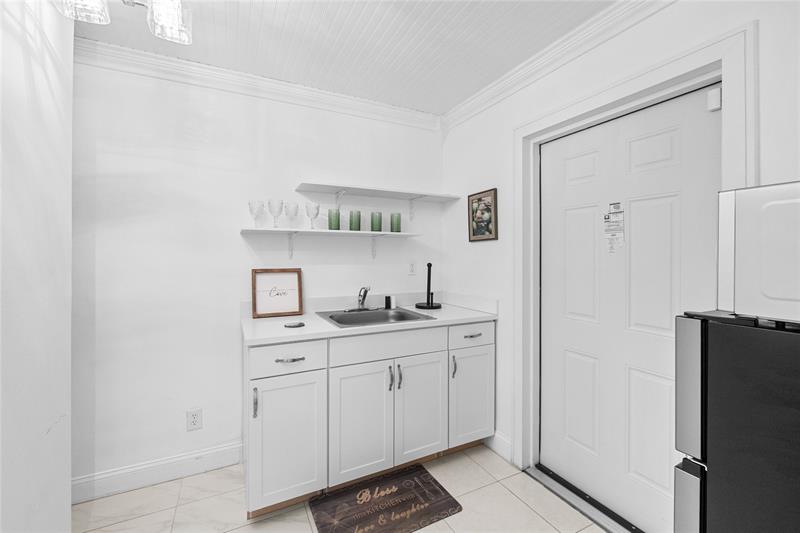 Image 19 of 48 For 8405 38th St
