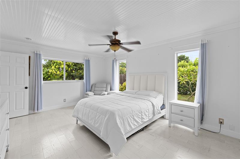Image 22 of 48 For 8405 38th St