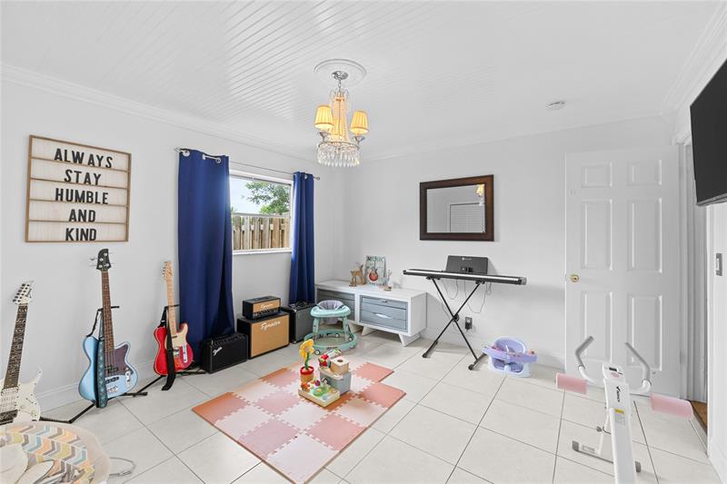 Image 24 of 48 For 8405 38th St