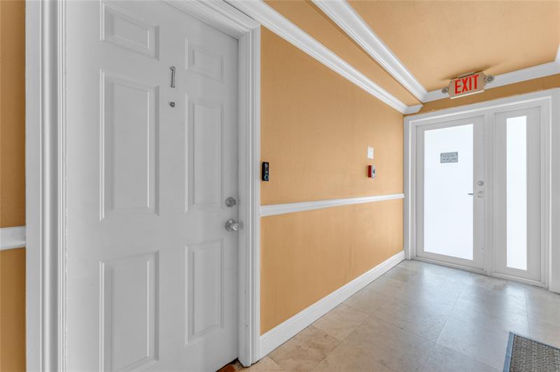 Image 3 of 24 For 4525 Poinciana St.  1