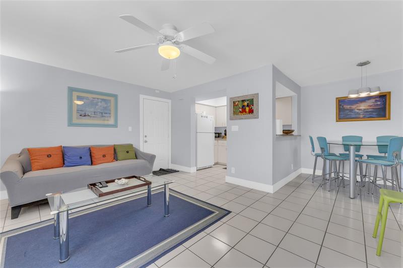 Image 7 of 24 For 4525 Poinciana St.  1