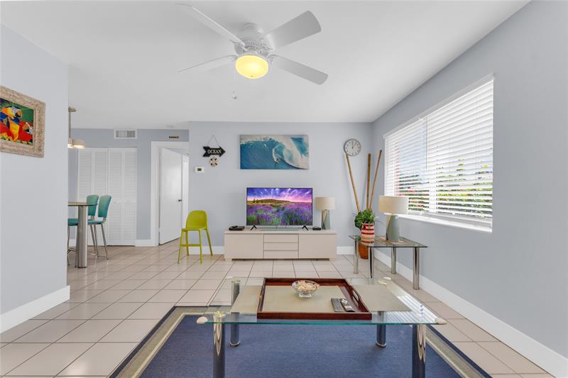 Image 9 of 24 For 4525 Poinciana St.  1