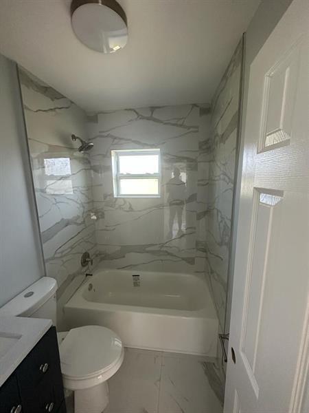 Image 4 of 5 For 616 5th Ave  