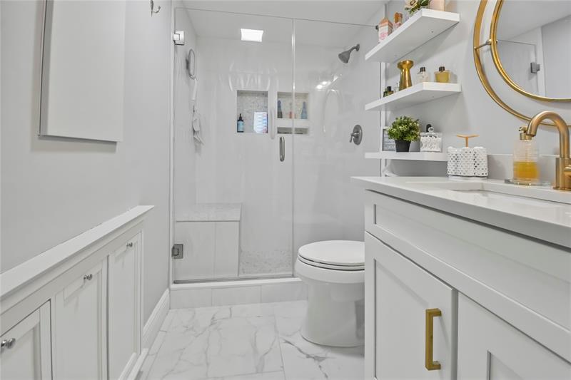 Image 17 of 37 For 2809 Florida Blvd  107