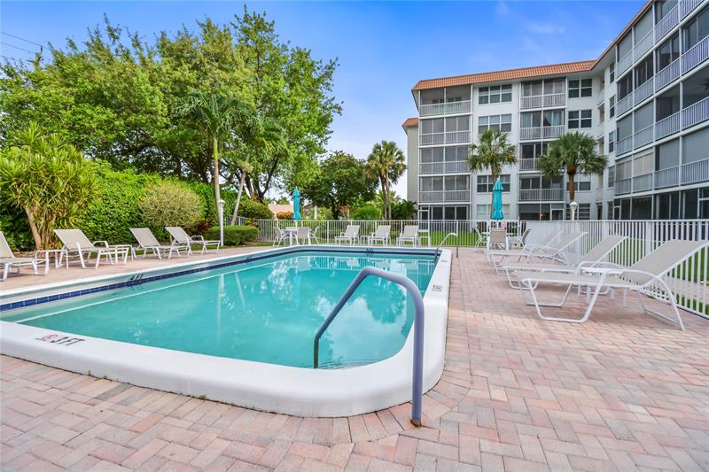 Image 27 of 37 For 2809 Florida Blvd  107