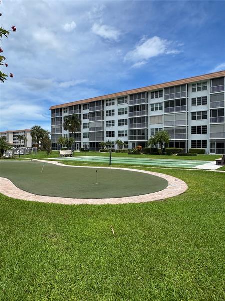 Image 29 of 37 For 2809 Florida Blvd  107
