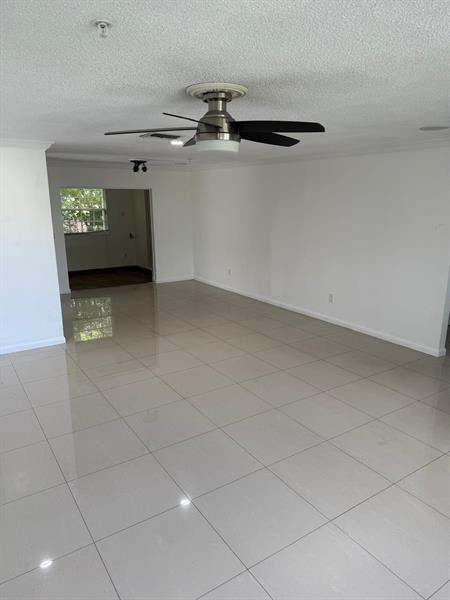 Image 8 of 29 For 9607 Park Row