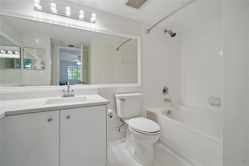 Image 10 of 14 For 11133 8 St  306