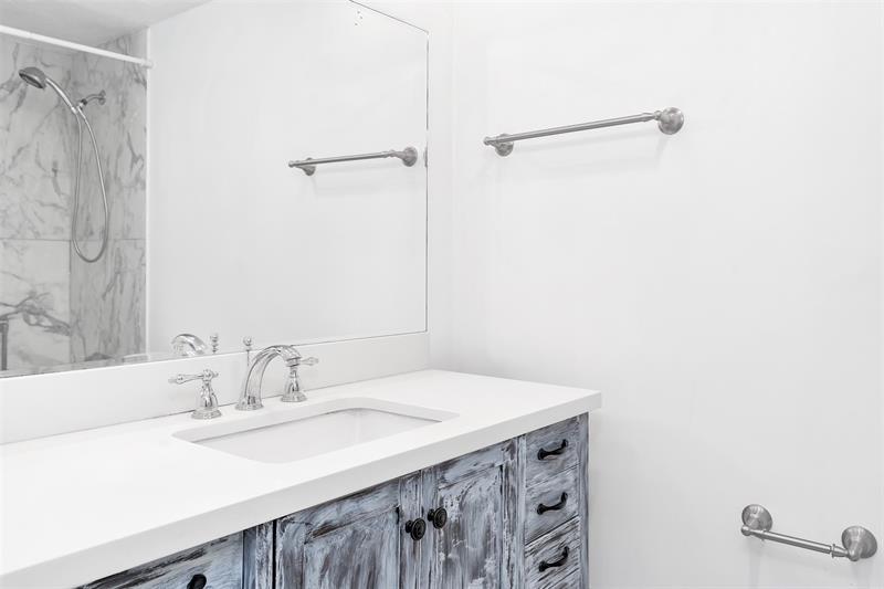 Image 20 of 41 For 3700 Galt Ocean Dr  1209