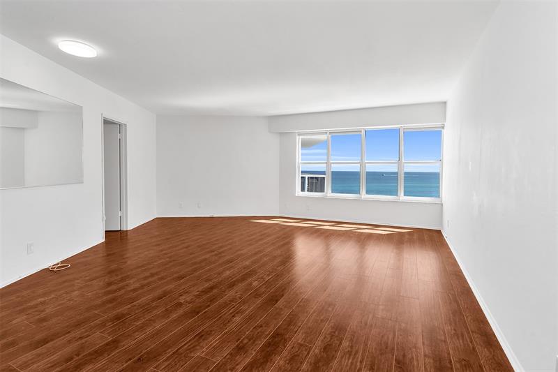 Image 4 of 41 For 3700 Galt Ocean Dr  1209