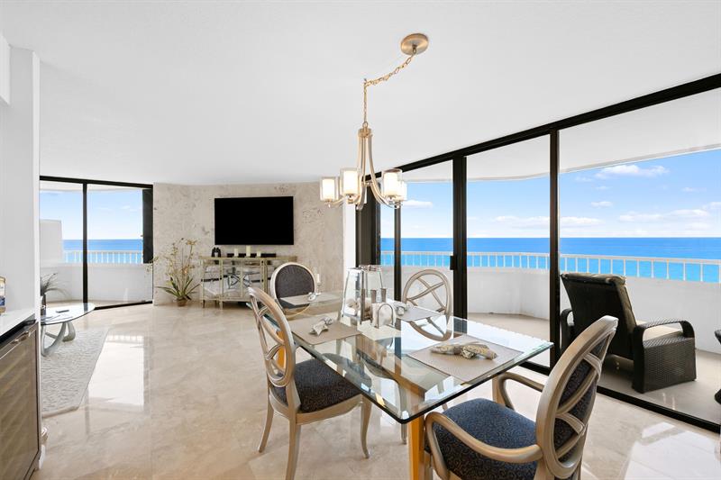 Image 12 of 44 For 5070 Ocean Dr  12-a
