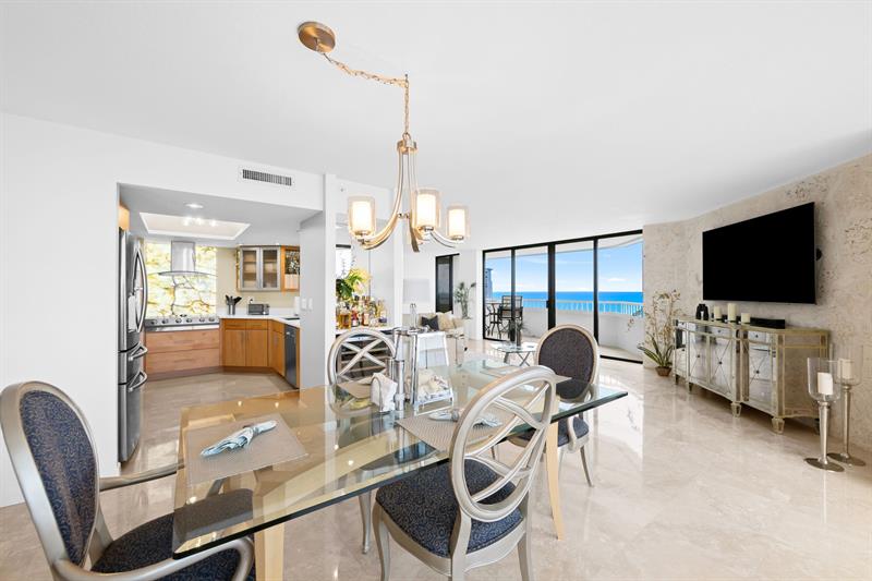 Image 13 of 44 For 5070 Ocean Dr  12-a