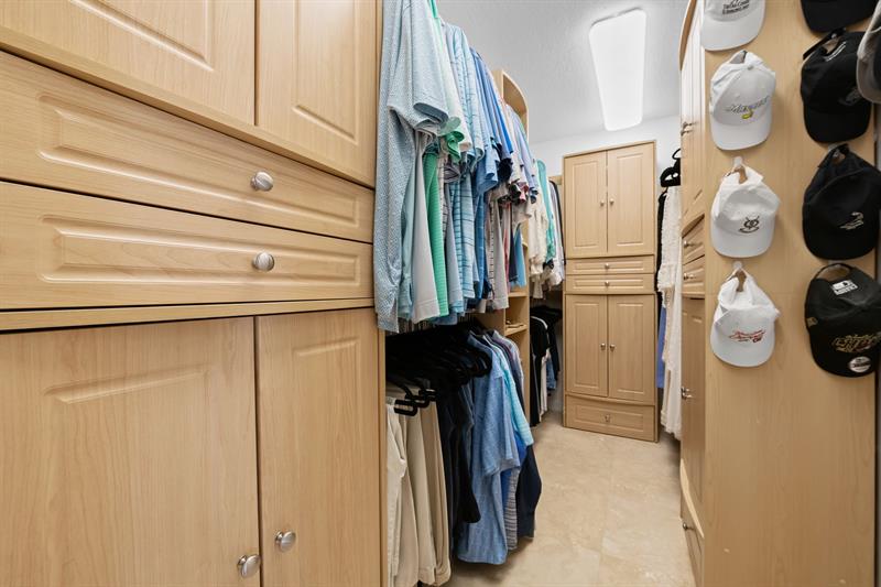 Image 24 of 44 For 5070 Ocean Dr  12-a