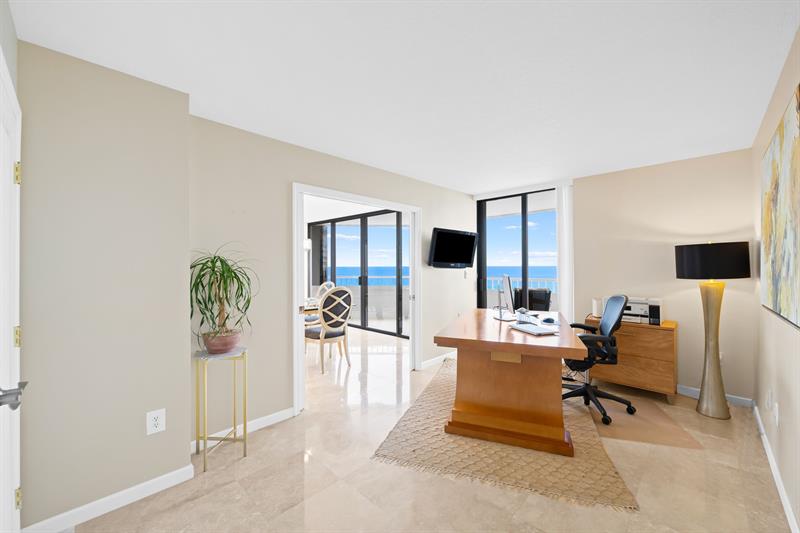 Image 28 of 44 For 5070 Ocean Dr  12-a