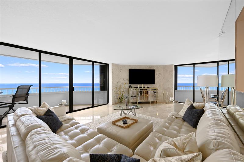 Image 9 of 44 For 5070 Ocean Dr  12-a