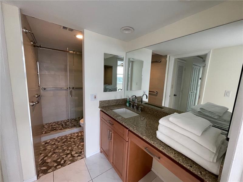 Image 14 of 42 For 305 Pompano Beach Blvd  1006