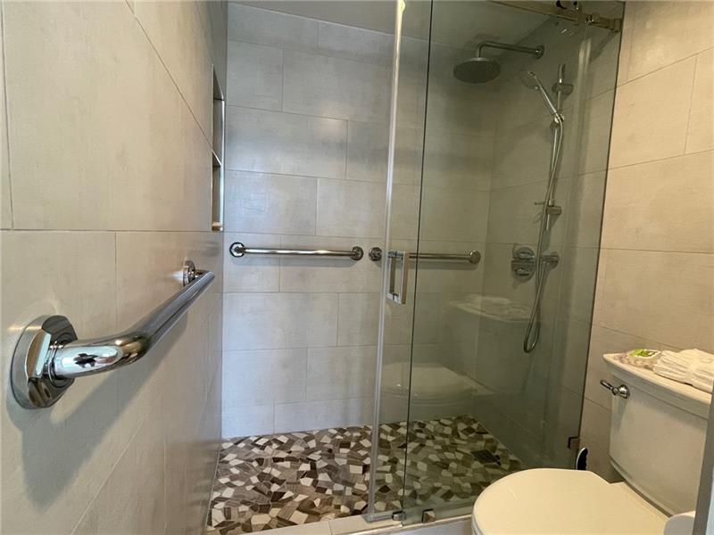 Image 15 of 42 For 305 Pompano Beach Blvd  1006