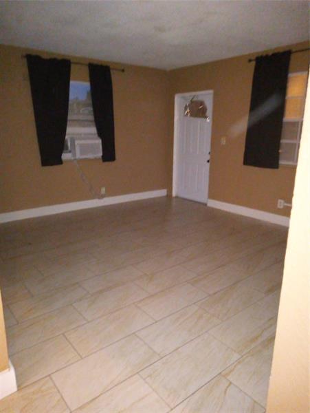 Image 7 of 24 For 2502 6th Ct  