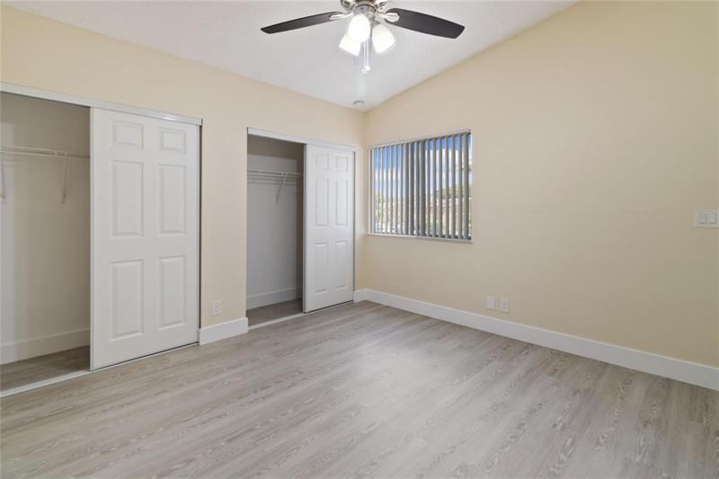 Image 20 of 42 For 8113 71st Ct  8113