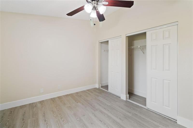 Image 33 of 42 For 8113 71st Ct  8113