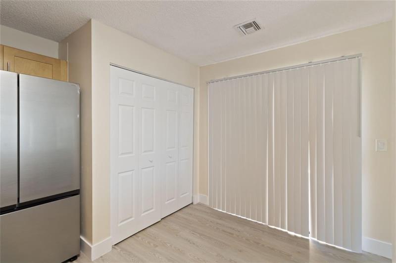 Image 7 of 42 For 8113 71st Ct  8113
