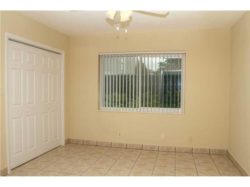 Image 7 of 8 For 4813 21st Ave  3
