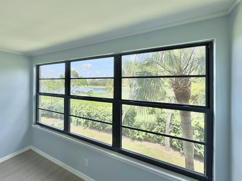 Image 12 of 25 For 3525 Village Blvd  305