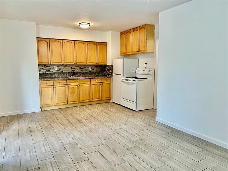 Image 4 of 16 For 2400 4th St  