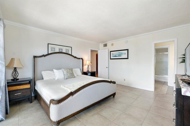 Image 20 of 47 For 1500 Ocean Blvd  706