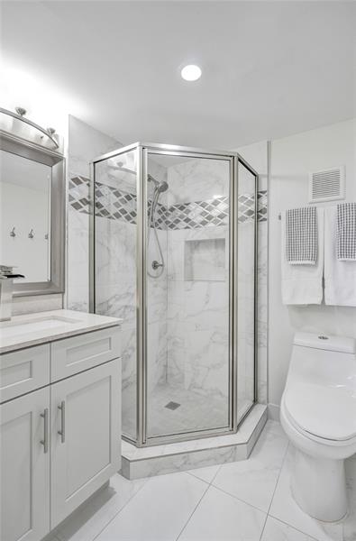 Image 12 of 22 For 9460 Tangerine Pl  307
