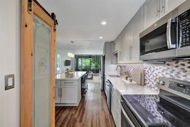 Image 6 of 22 For 9460 Tangerine Pl  307