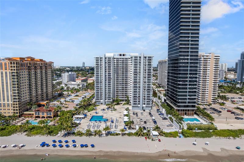 Image 32 of 43 For 2030 Ocean Dr  1407