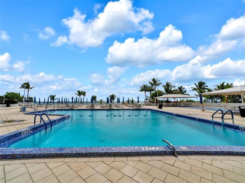Image 33 of 43 For 2030 Ocean Dr  1407