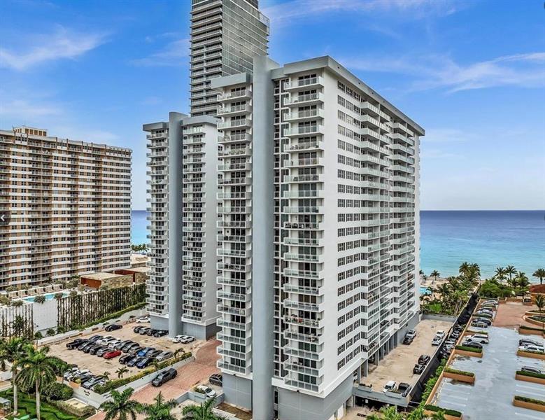 Image 34 of 43 For 2030 Ocean Dr  1407