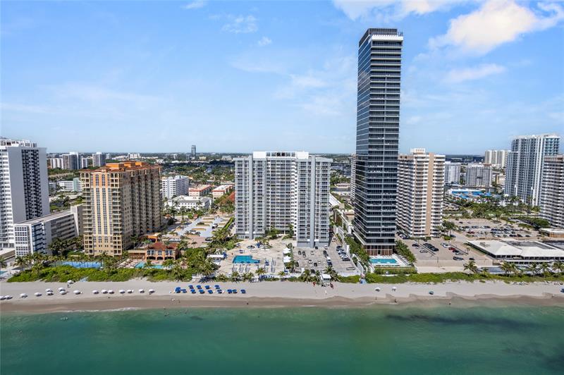 Image 35 of 43 For 2030 Ocean Dr  1407