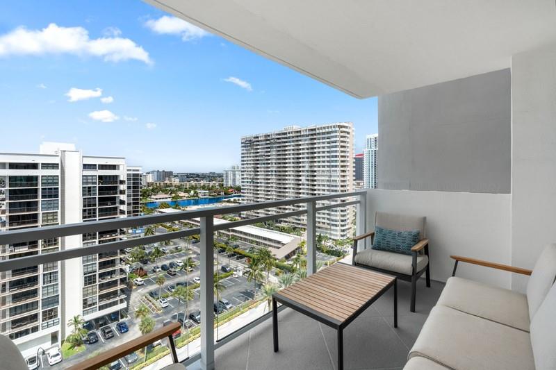 Image 7 of 43 For 2030 Ocean Dr  1407