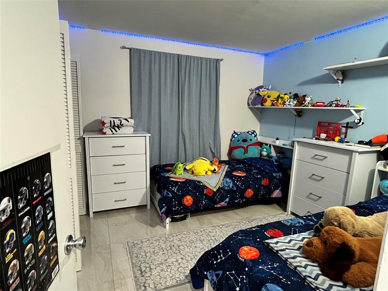 Image 15 of 22 For 12069 Royal Palm Blvd