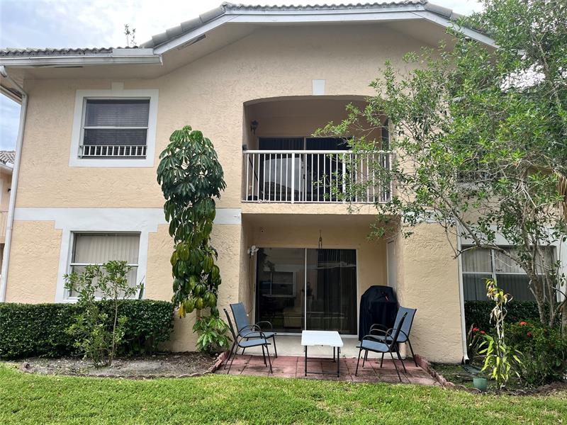 Image 19 of 22 For 12069 Royal Palm Blvd