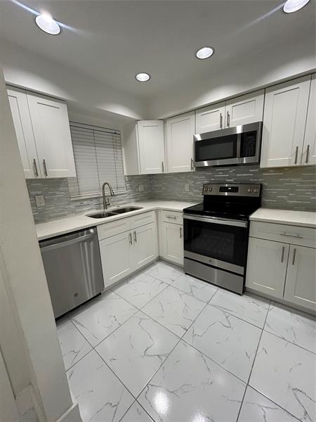 Image 2 of 10 For 1443 27th Ave  E