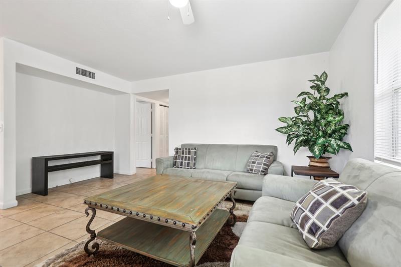 Image 10 of 40 For 2221 24th Ct