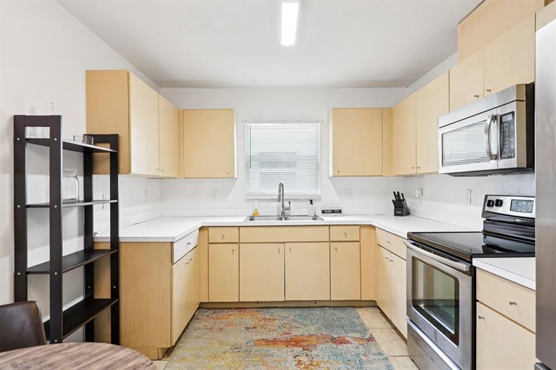 Image 15 of 40 For 2221 24th Ct