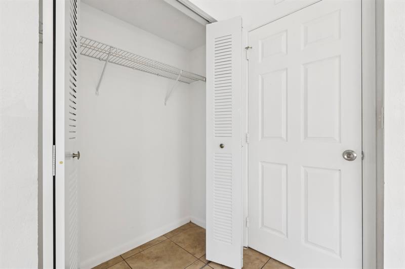 Image 22 of 40 For 2221 24th Ct
