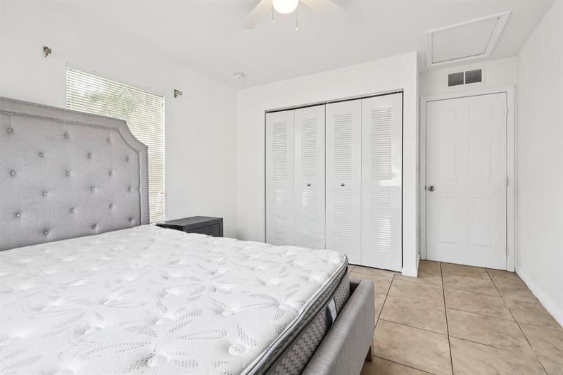 Image 28 of 40 For 2221 24th Ct