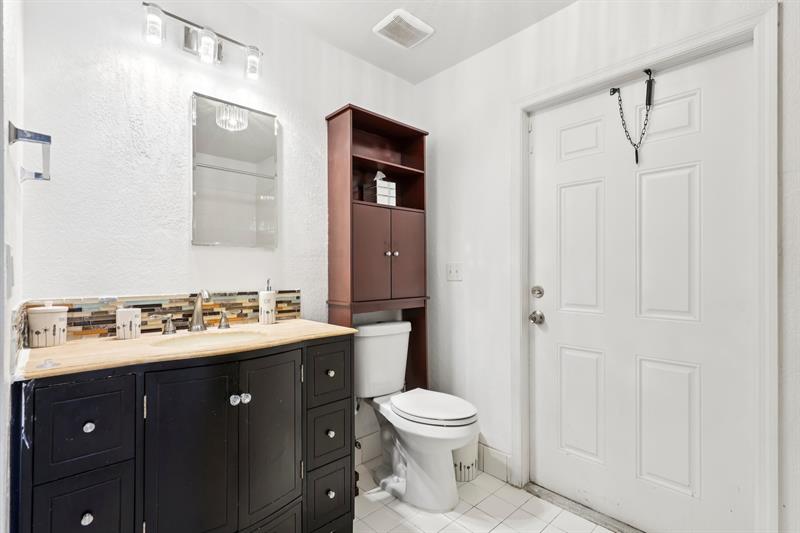 Image 30 of 40 For 2221 24th Ct