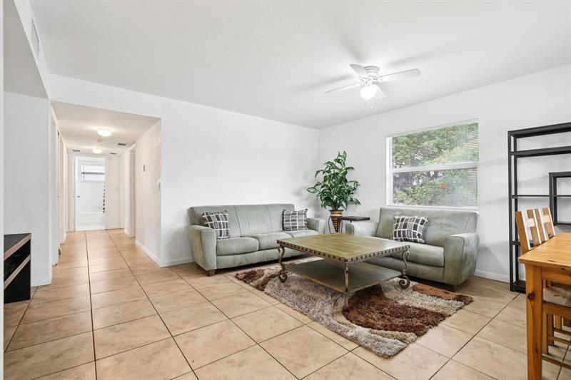Image 8 of 40 For 2221 24th Ct