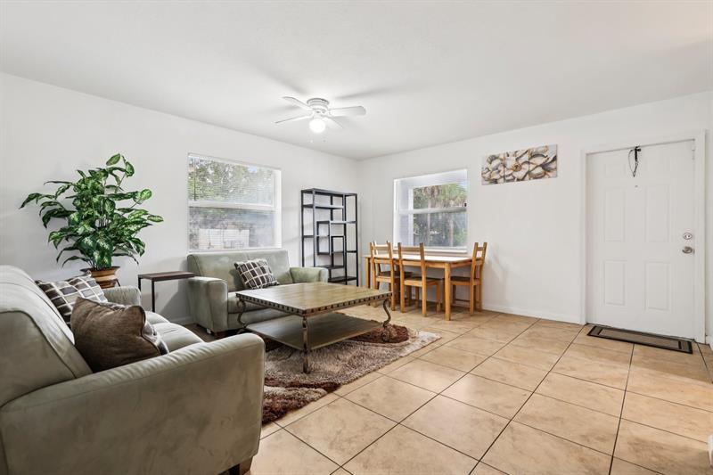 Image 9 of 40 For 2221 24th Ct
