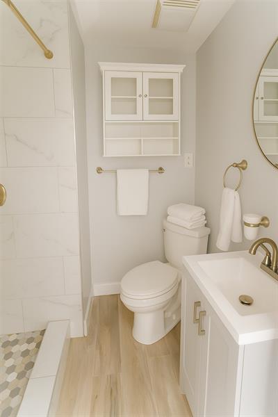 Image 4 of 11 For 904 13th St  