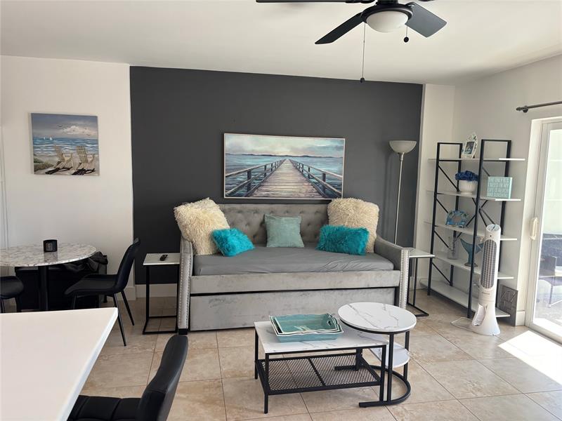 Image 11 of 31 For 2900 30th St B-2